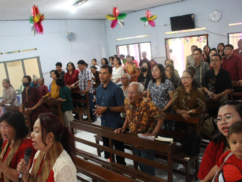 galeri, Ibadah dan Perayaan Natal 2023 di Gereja Pepanthan Kingkang, gereja kristen jawa, gkj, gkj baki, gereja kristen jawa baki, baki, sukoharjo, gkj klasis sukoharjo, klasis sukoharjo, klasis, sinode gkj, sinode 