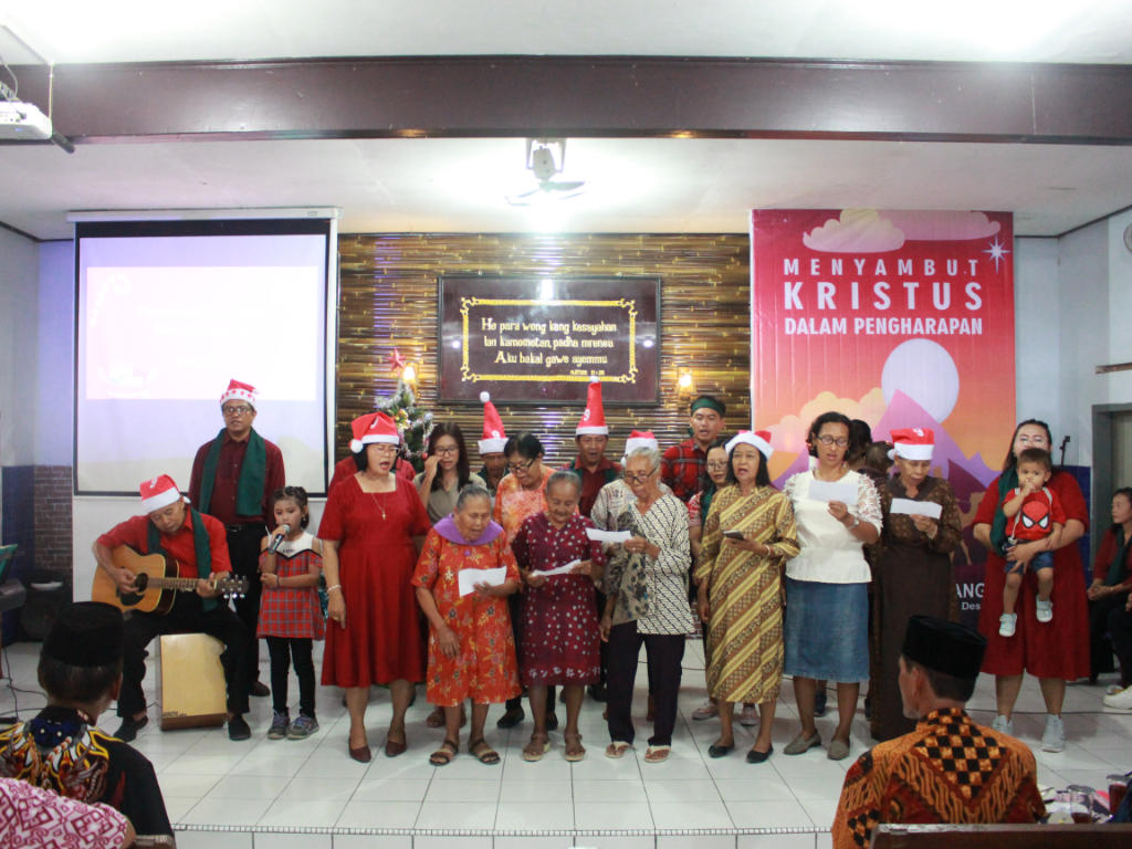 galeri, Ibadah dan Perayaan Natal 2023 di Gereja Pepanthan Kingkang, gereja kristen jawa, gkj, gkj baki, gereja kristen jawa baki, baki, sukoharjo, gkj klasis sukoharjo, klasis sukoharjo, klasis, sinode gkj, sinode 