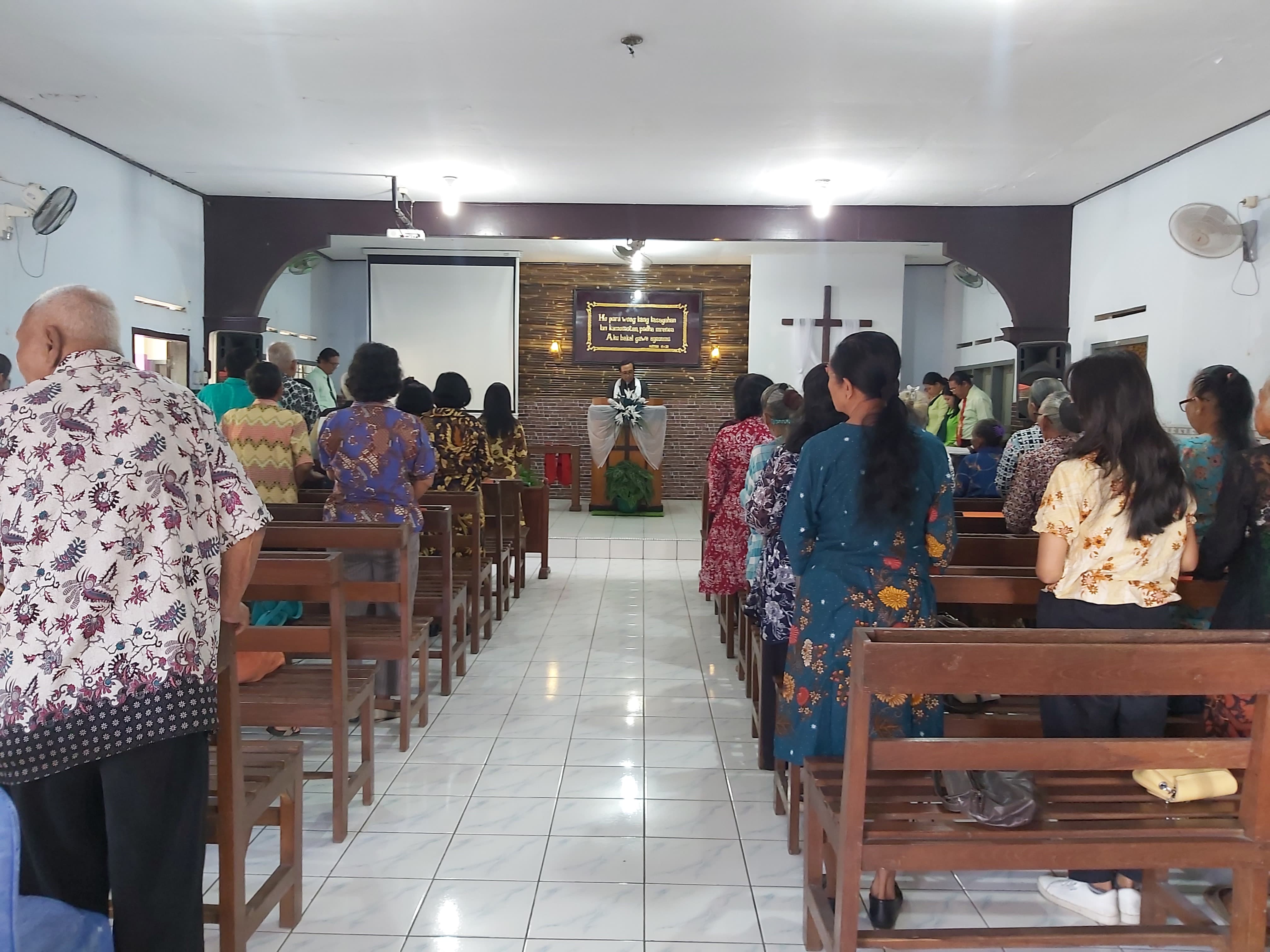 galeri, Ibadah minggu Paskah VI tahun 2024 di Gereja Kingkang, gereja kristen jawa, gkj, gkj baki, gereja kristen jawa baki, baki, sukoharjo, gkj klasis sukoharjo, klasis sukoharjo, klasis, sinode gkj, sinode 