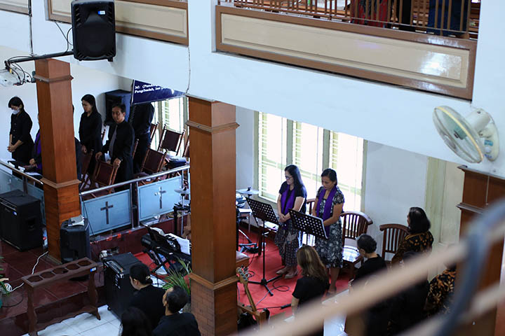 galeri, Ibadah Jumat Agung di Gereja Induk, gereja kristen jawa, gkj, gkj baki, gereja kristen jawa baki, baki, sukoharjo, gkj klasis sukoharjo, klasis sukoharjo, klasis, sinode gkj, sinode 