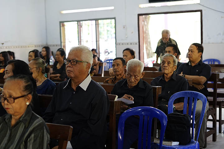 galeri, Ibadah Jumat Agung di Gereja Kingkang, gereja kristen jawa, gkj, gkj baki, gereja kristen jawa baki, baki, sukoharjo, gkj klasis sukoharjo, klasis sukoharjo, klasis, sinode gkj, sinode 