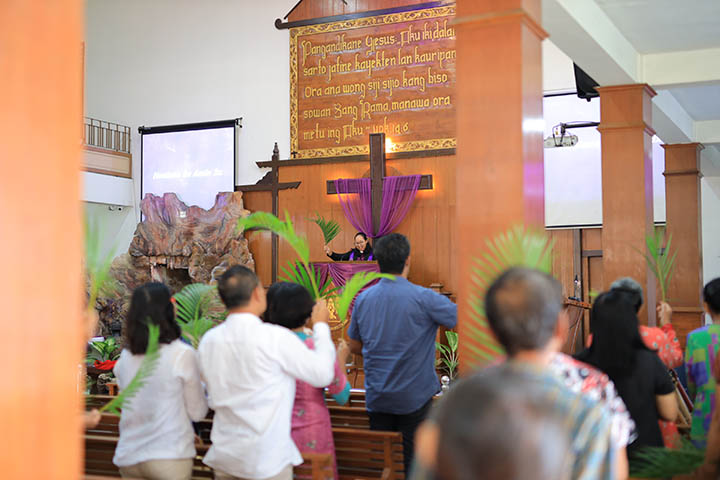 galeri, Ibadah Minggu Palma di Gereja Induk Pagi, gereja kristen jawa, gkj, gkj baki, gereja kristen jawa baki, baki, sukoharjo, gkj klasis sukoharjo, klasis sukoharjo, klasis, sinode gkj, sinode 