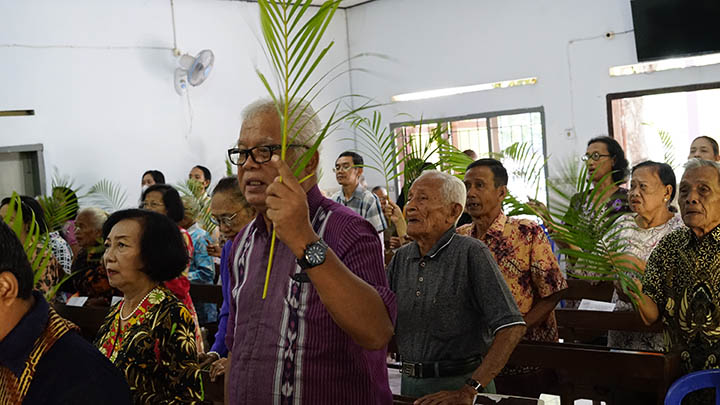 galeri, Ibadah Minggu Palma di Gereja Kingkang, gereja kristen jawa, gkj, gkj baki, gereja kristen jawa baki, baki, sukoharjo, gkj klasis sukoharjo, klasis sukoharjo, klasis, sinode gkj, sinode 