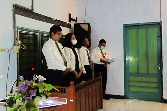 galeri, Ibadah Paskah Pagi di Gereja Daleman, gereja kristen jawa, gkj, gkj baki, gereja kristen jawa baki, baki, sukoharjo, gkj klasis sukoharjo, klasis sukoharjo, klasis, sinode gkj, sinode 