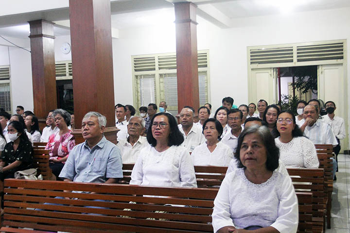 galeri, Ibadah Paskah Pagi di Gereja Induk, gereja kristen jawa, gkj, gkj baki, gereja kristen jawa baki, baki, sukoharjo, gkj klasis sukoharjo, klasis sukoharjo, klasis, sinode gkj, sinode 