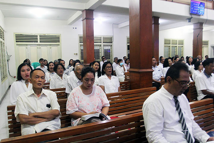 galeri, Ibadah Paskah Pagi di Gereja Induk, gereja kristen jawa, gkj, gkj baki, gereja kristen jawa baki, baki, sukoharjo, gkj klasis sukoharjo, klasis sukoharjo, klasis, sinode gkj, sinode 