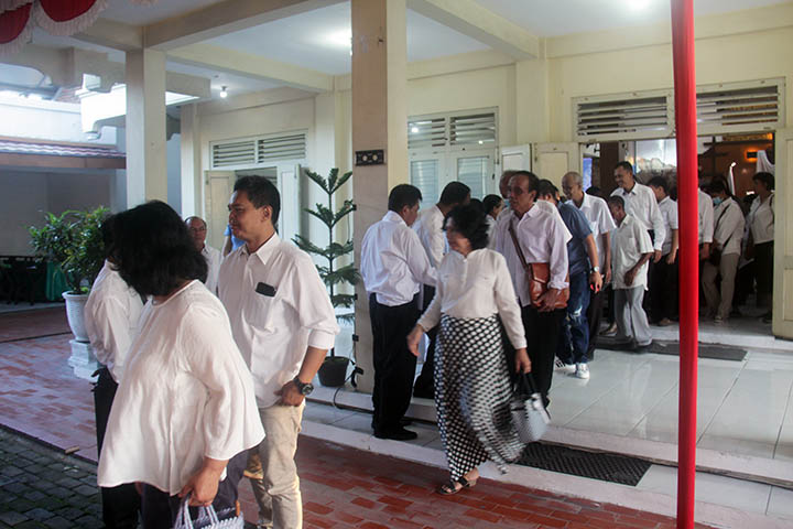 galeri, Ibadah Paskah Pagi di Gereja Induk, gereja kristen jawa, gkj, gkj baki, gereja kristen jawa baki, baki, sukoharjo, gkj klasis sukoharjo, klasis sukoharjo, klasis, sinode gkj, sinode 