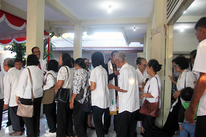 galeri, Ibadah Paskah Pagi di Gereja Induk, gereja kristen jawa, gkj, gkj baki, gereja kristen jawa baki, baki, sukoharjo, gkj klasis sukoharjo, klasis sukoharjo, klasis, sinode gkj, sinode 