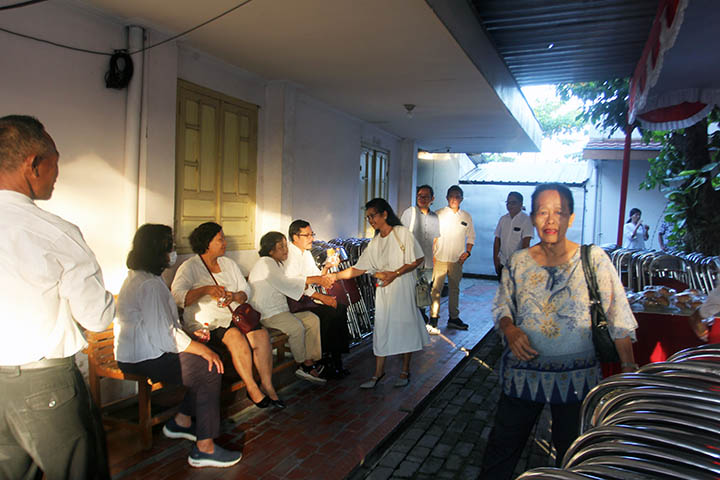 galeri, Ibadah Paskah Pagi di Gereja Induk, gereja kristen jawa, gkj, gkj baki, gereja kristen jawa baki, baki, sukoharjo, gkj klasis sukoharjo, klasis sukoharjo, klasis, sinode gkj, sinode 