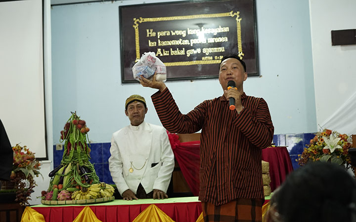 galeri, Riyaya Unduh-Unduh Tahun 2023 di Gereja Pepanthan Kingkang, gereja kristen jawa, gkj, gkj baki, gereja kristen jawa baki, baki, sukoharjo, gkj klasis sukoharjo, klasis sukoharjo, klasis, sinode gkj, sinode 