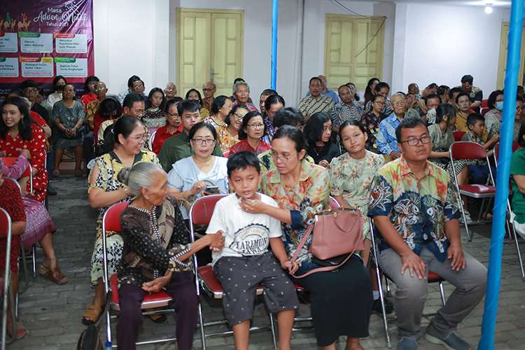 gallery kegiatan, Ibadah Raya Malam Natal 2023, Komisi Ibadah, gereja kristen jawa, gkj, gkj baki, gereja kristen jawa baki, baki, sukoharjo, gkj klasis sukoharjo, klasis sukoharjo, klasis, sinode gkj, sinode 