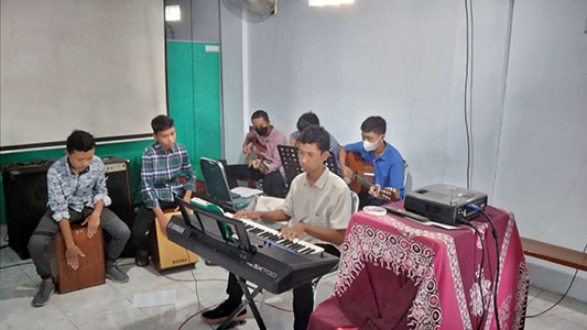 gallery kegiatan, Ansembel Komparem, Komisi Pemuda & Remaja, gereja kristen jawa, gkj, gkj baki, gereja kristen jawa baki, baki, sukoharjo, gkj klasis sukoharjo, klasis sukoharjo, klasis, sinode gkj, sinode 