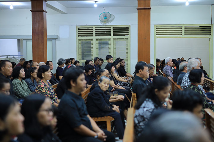 gallery kegiatan, Ibadah Kamis Suci Tahun 2024, Komisi Ibadah, gereja kristen jawa, gkj, gkj baki, gereja kristen jawa baki, baki, sukoharjo, gkj klasis sukoharjo, klasis sukoharjo, klasis, sinode gkj, sinode 