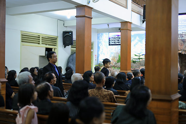 gallery kegiatan, Ibadah Kamis Suci Tahun 2024, Komisi Ibadah, gereja kristen jawa, gkj, gkj baki, gereja kristen jawa baki, baki, sukoharjo, gkj klasis sukoharjo, klasis sukoharjo, klasis, sinode gkj, sinode 