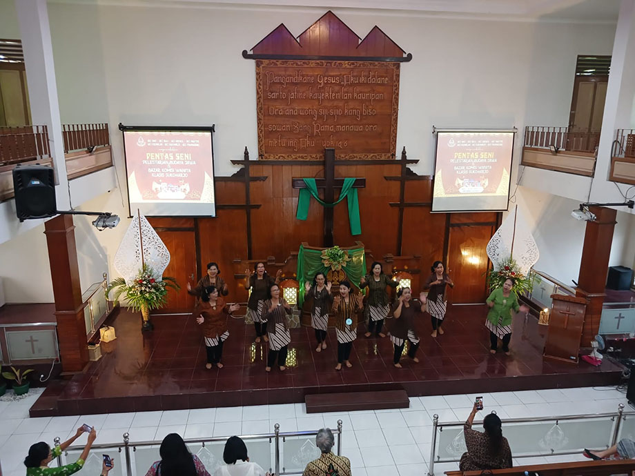 gallery kegiatan, Pentas Seni dan Bazar KWD Sie Perempuan Klasis Sukoharjo, Komisi Warga Dewasa, gereja kristen jawa, gkj, gkj baki, gereja kristen jawa baki, baki, sukoharjo, gkj klasis sukoharjo, klasis sukoharjo, klasis, sinode gkj, sinode 